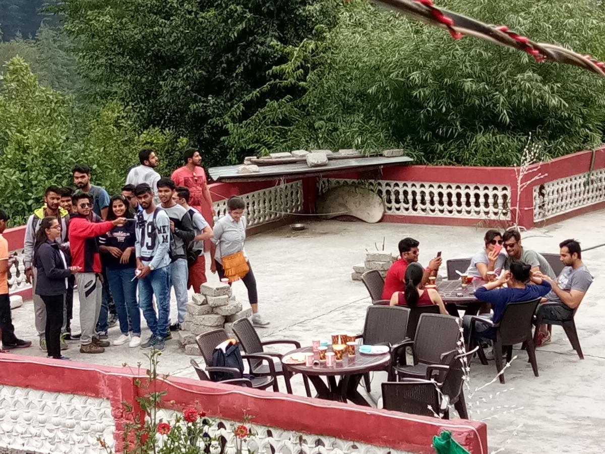 Moksha Hotel Kasol Dış mekan fotoğraf