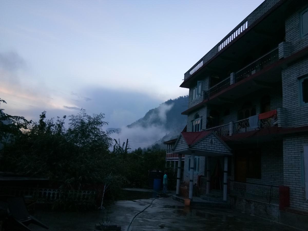 Moksha Hotel Kasol Dış mekan fotoğraf